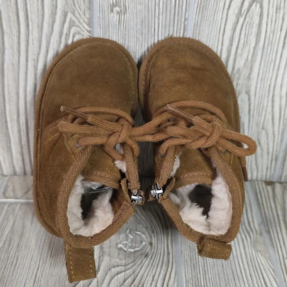 UGG Kids  Neumel II Chukka Chestnut Brown Boots Toddler Size 6